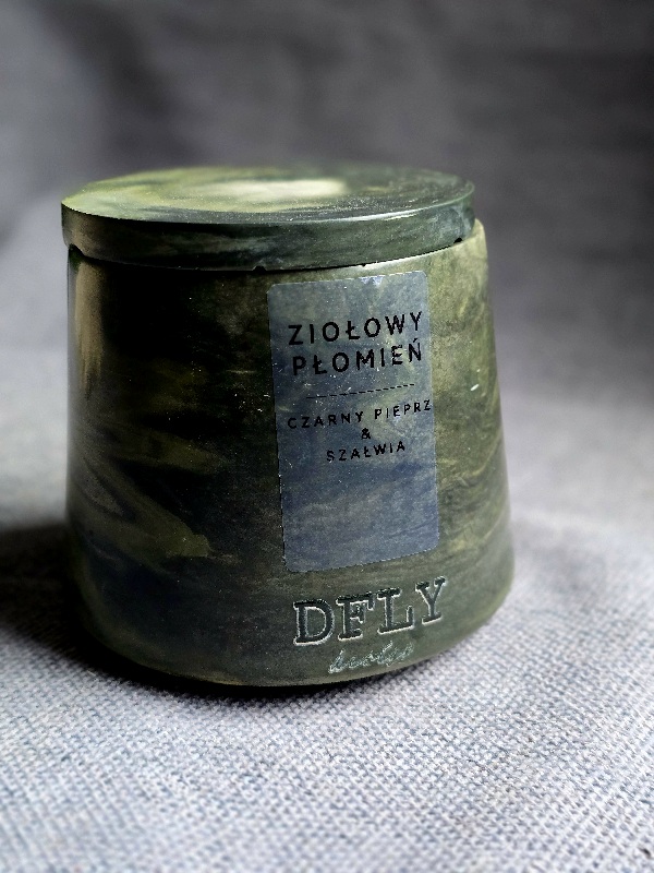 Ziołowy Płomień – naturalna świeca sojowa Pomarańcza & Trawa Cytrynowa pojemniku MONOLITH No.1 - obrazek 3