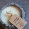 Leśne Hygge – Rozmaryn, Lawenda, Bergamotka, Cedr, Paczula naturalna świeca sojowa w pojemniku FLORA 120 ml - obrazek 5