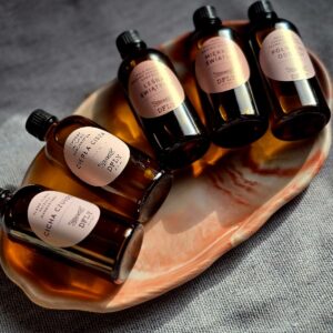 Uzupełnienie zapachowe CICHA CZUŁOŚĆ Ylang-ylang • Paczula • Mandarynka Rytuał wieczornego spotkania | 100 ml
