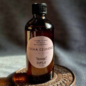 Uzupełnienie zapachowe CICHA CZUŁOŚĆ Ylang-ylang • Paczula • Mandarynka Rytuał wieczornego spotkania | 100 ml